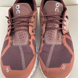 On-Running sneakers brown/rust